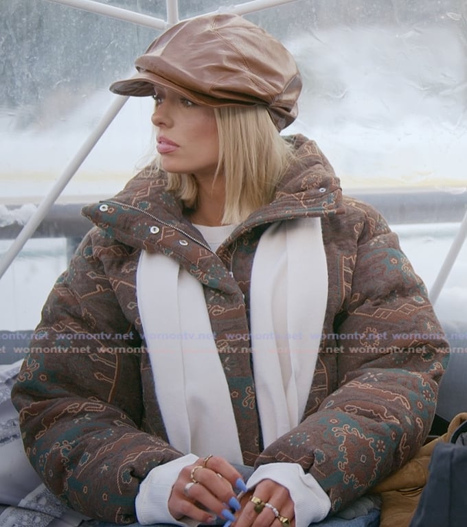 Miranda’s printed puffer jacket on The Secret Lives of Mormon Wives Miranda’s printed puffer jacket on The Secret Lives of Mormon Wives