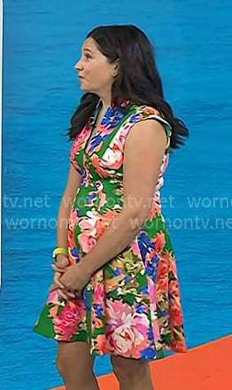 Natalie Rizzo’s floral v-neck dress on Today Natalie Rizzo’s floral v-neck dress on Today