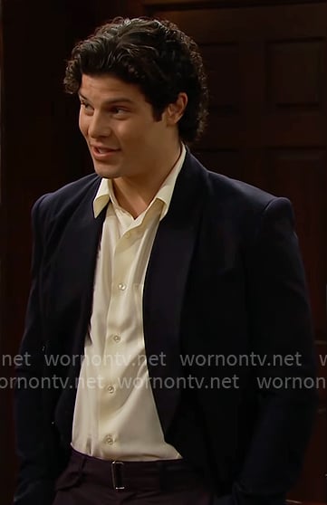 RJ’s navy blazer on The Bold and the Beautiful RJ’s navy blazer on The Bold and the Beautiful