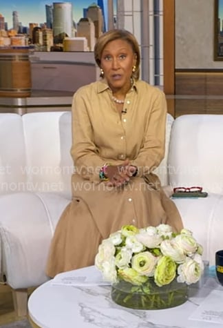 Robin’s beige belted shirtdress on Good Morning America Robin’s beige belted shirtdress on Good Morning America