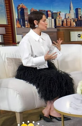 Sarah Paulson’s white shirt and black feather skirt on Good Morning America Sarah Paulson’s white shirt and black feather skirt on Good Morning America