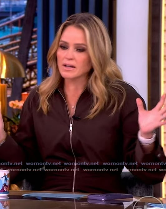 Sara’s brown gathered front dress on The View