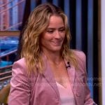 Sara’s pink velour blazer and pants on The View Sara’s pink velour blazer and pants on The View