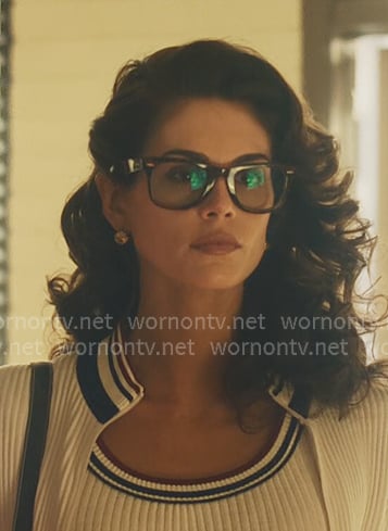 Susan's brown eyeglasses on The Shards