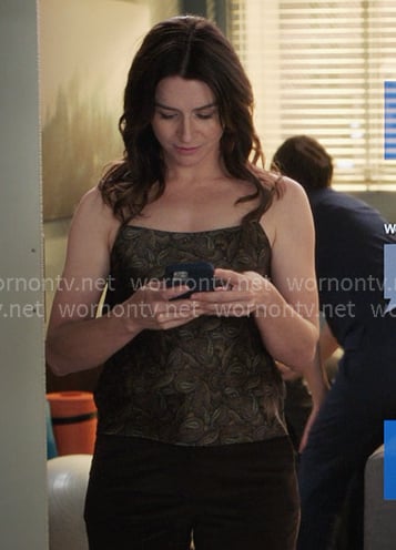 Amelia’s brown paisley cami on Greys Anatomy Amelia’s brown paisley cami on Greys Anatomy
