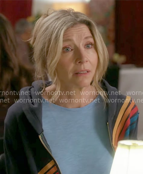 Elliot's diagonal stripe hoodie on Scrubs