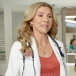 Elliot’s red scoop neck top on Scrubs Elliot’s red scoop neck top on Scrubs