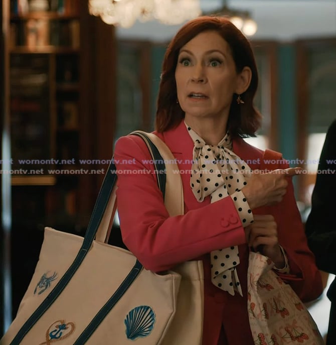 Elsbeth’s seashell tote bag on Elsbeth