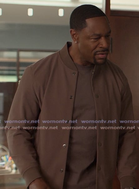 Eric’s brown bomber jacket on Reasonable Doubt