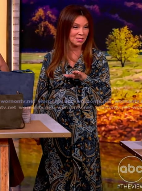 Gretta Monahan’s blue paisley print dress on The View