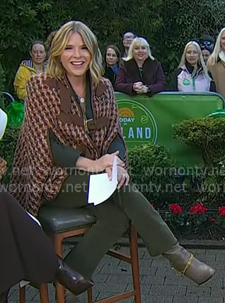 Jenna's grey chain boots on Today