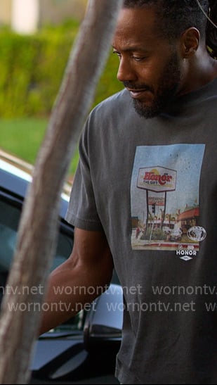 Lewis's grey printed tee on Reasonable Doubt