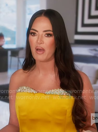 Lisa’s yellow strapless cinfessional dress on The Real Housewives of Salt Lake City Lisa’s yellow strapless cinfessional dress on The Real Housewives of Salt Lake City