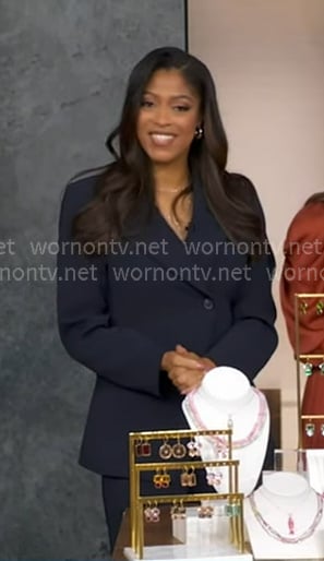 Morgan's navy blazer and capri pants on Good Morning America