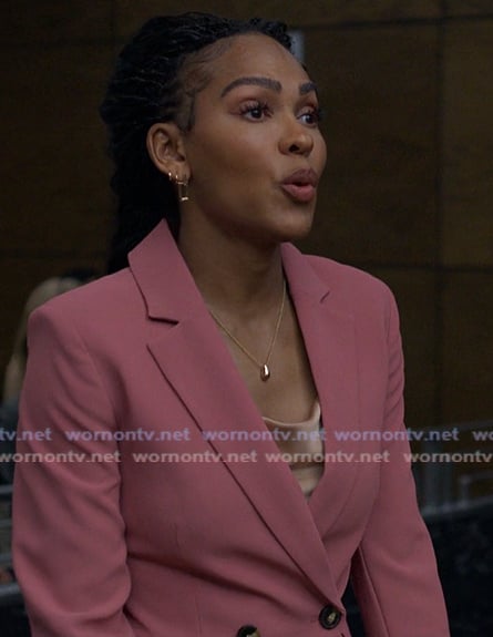 Regina's pink double breasted blazer on Reasonable Doubt