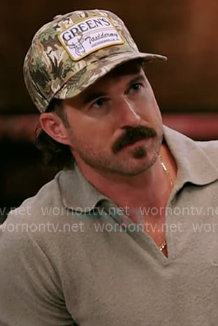 Riley Green’s camo baseball cap on The Voice