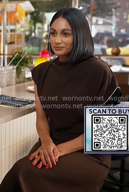 Shanelle Kaul’s brown midi dress on CBS Mornings Shanelle Kaul’s brown midi dress on CBS Mornings