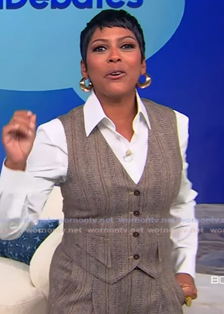 Tamron’s knit vest and pants on Tamron Hall Show Tamron’s knit vest and pants on Tamron Hall Show